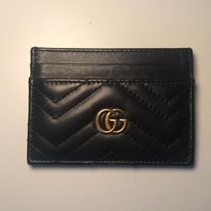 Gucci- GG Marmont card case
